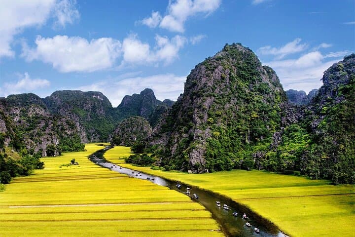 Ninh Binh Day Tour: Hoa Lu, Tam Coc & Mua Cave From Hanoi photo 5