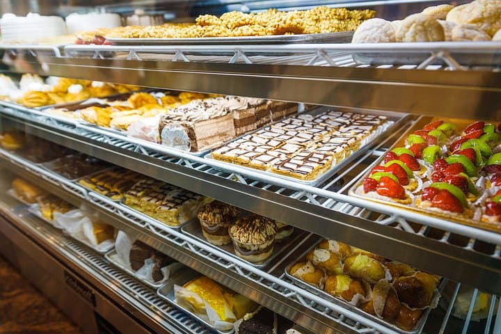 Cupcake Walking Tour in New York City — Best Bakeries & DIY Cupcake Experience photo 3