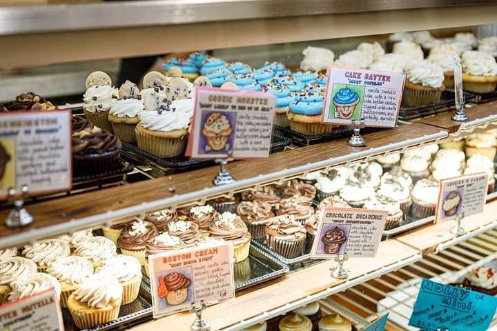 Cupcake Walking Tour in New York City — Best Bakeries & DIY Cupcake Experience photo 2