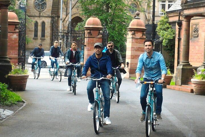 Glasgow City & Clyde Bridges Bike Tour — Explore Merchant City, Kelvingrove & Riverside by Bicycle photo 4
