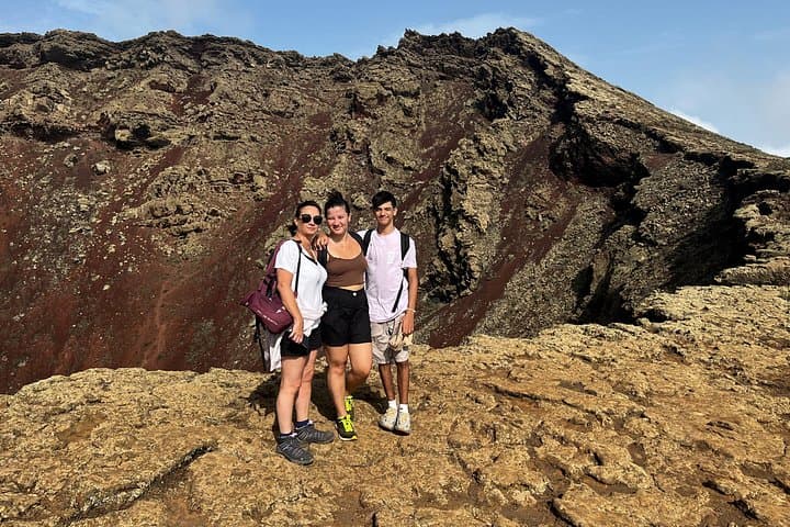 North Volcano Trekking Tour Lanzarote — La Corona to Famara Cliffs photo 4