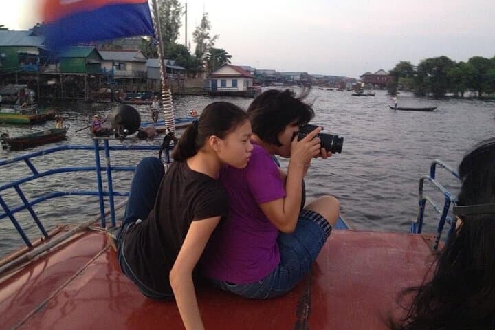 Half-Day Kompong Pluk Floating Village Boat Tour on Tonle Sap photo 3