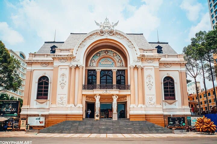 Half-Day Saigon Jeep Tour: Notre Dame, Reunification Palace & Chinatown photo 4