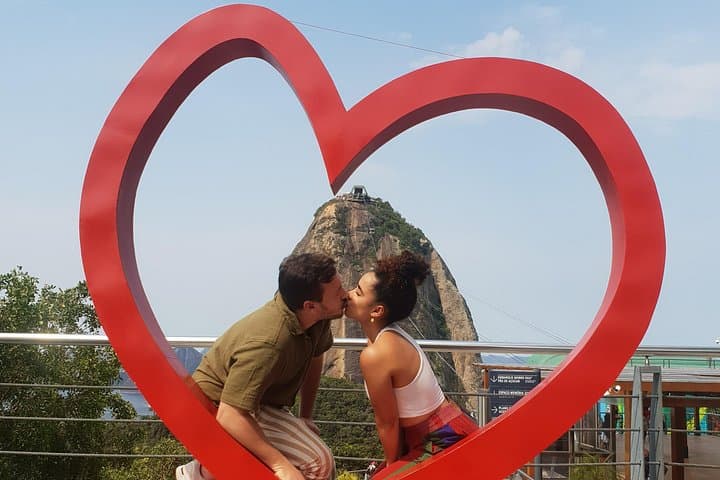 One-Day Rio: Christ the Redeemer & Sugarloaf City Tour with Lunch photo 2