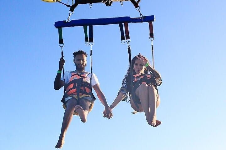 Parasailing in Cancun: 10–12 Minute Flight over the Hotel Zone and Nichupté Lagoon photo 6