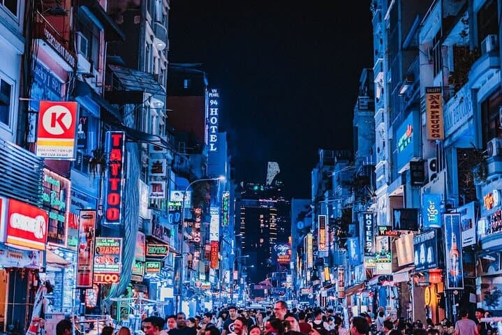 saigon-by-night-jeep-tour-city-lights-and-rooftop-bars
