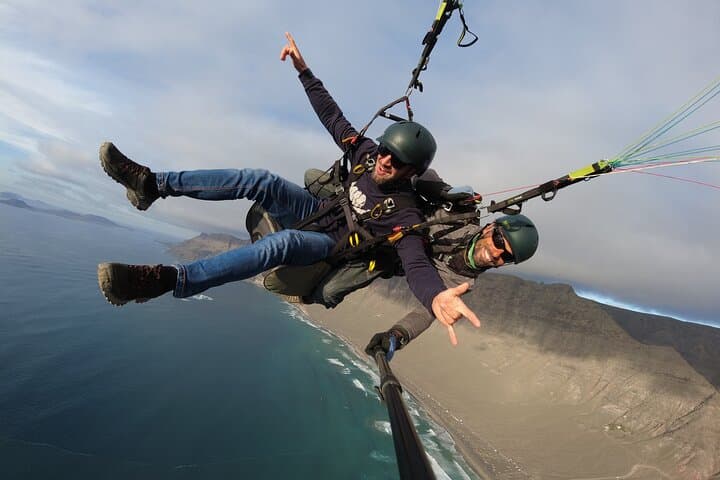 Rollercoaster Tandem Paragliding in Lanzarote — Ocean and Lava Flights photo 2