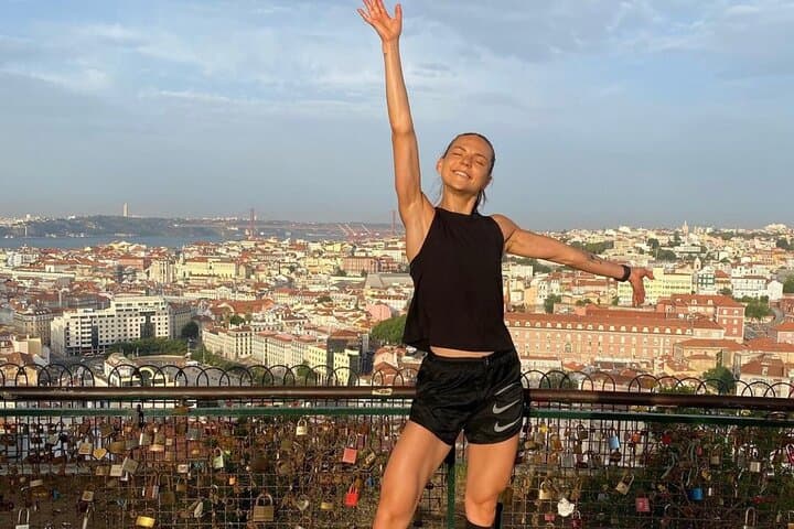 Run Castle Hill Lisbon: Private 90-Minute City Running Tour