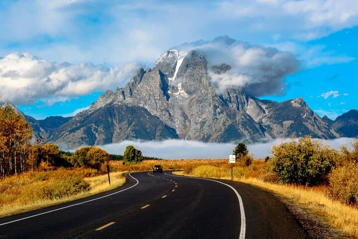 5-Day Yellowstone and Grand Teton Winter Tour from Salt Lake City photo 4