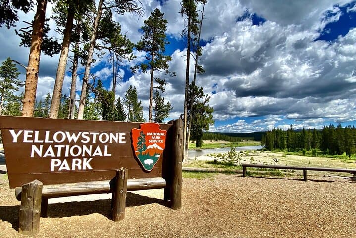 5-Day Yellowstone and Grand Teton Winter Tour from Salt Lake City photo 2