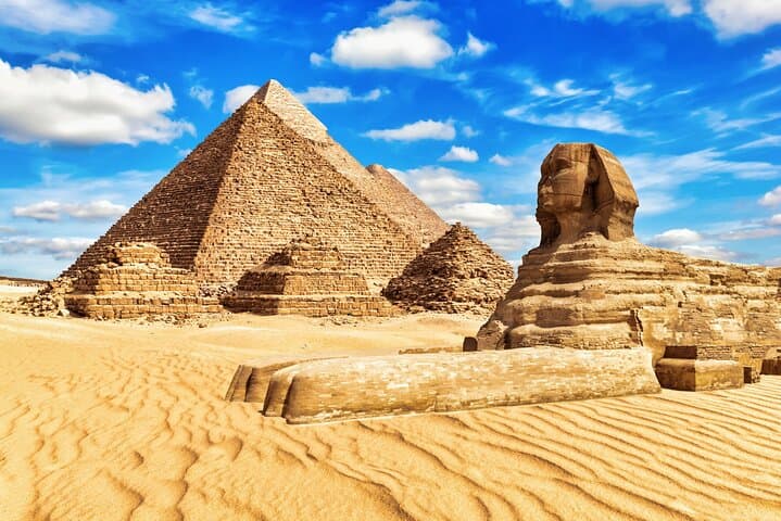 Day Trip from Sharm to the Pyramids & Egyptian Museum — Giza Highlights by Bus