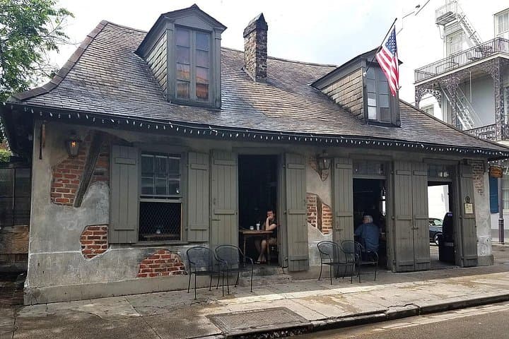 Darkside of New Orleans: Private Night Tour of Voodoo, Vampires & Hauntings photo 3