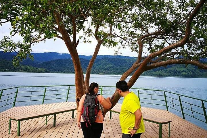 Arenal Lake Flexi Pass: Kayak, SUP & Peninsula Trail in 3 Hours photo 4