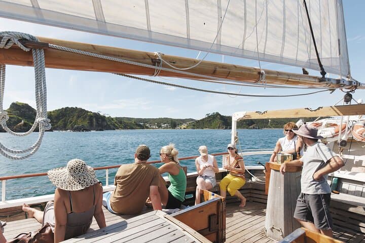 sail-the-bay-of-islands-on-r-tucker-thompson-tall-ship-with-bbq-lunch photo 2