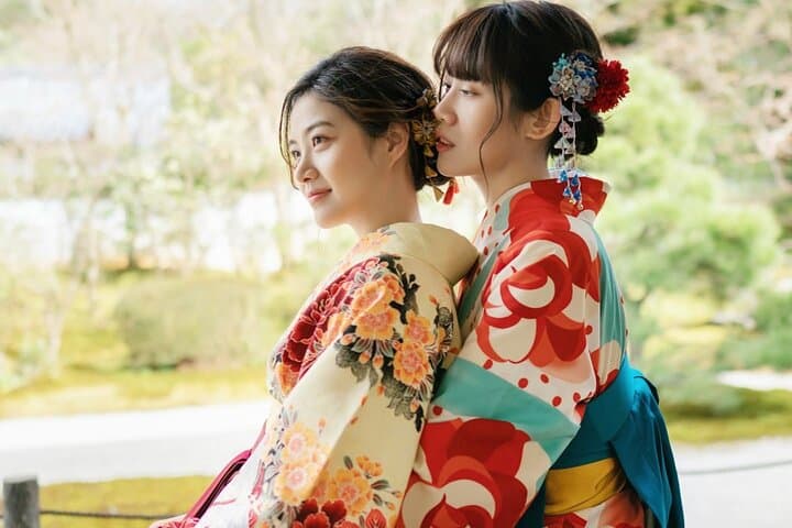 Kyoto Kimono & Hakama Rental: Graduation Photo Experience on Historic Streets photo 2