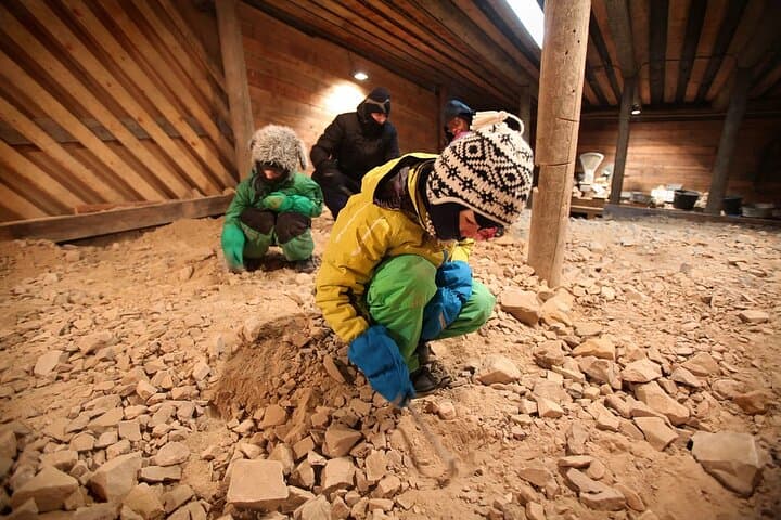 Winter Amethyst Mine Tour from Rovaniemi — Dig for Gemstones at Lampivaara photo 2