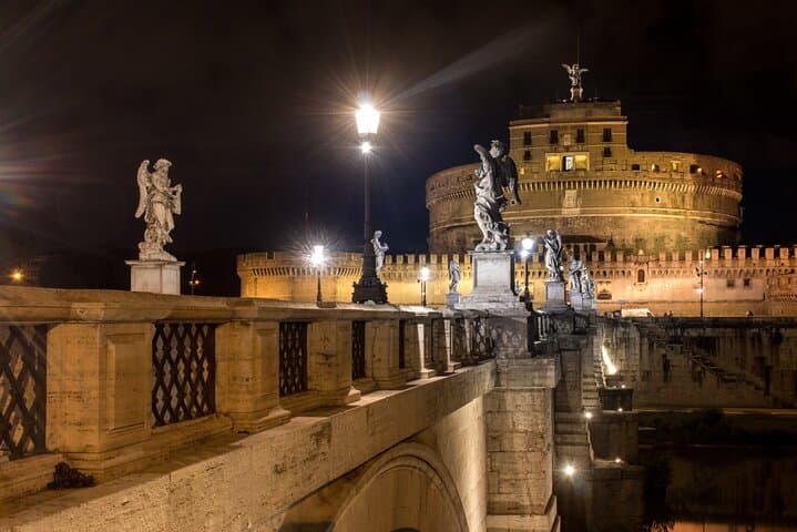 Rome by Night: Private Romantic Evening Tour to Trevi, Spanish Steps & Colosseum