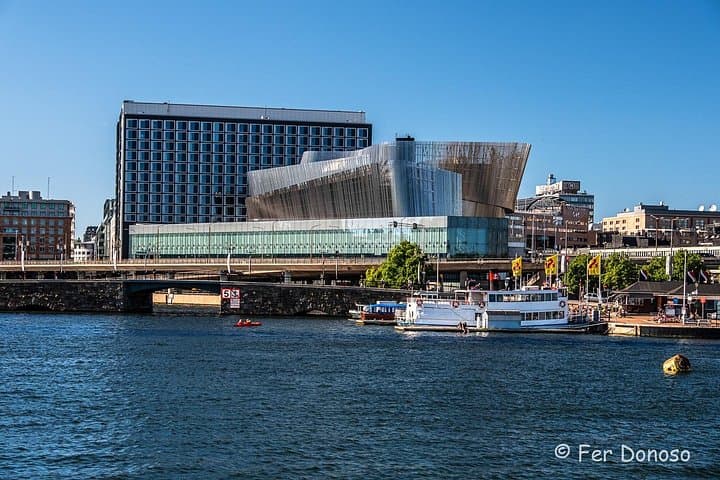 Stockholm Splendor: 6-Hour Cultural Walking Tour from Vasa to Gamla Stan photo 4