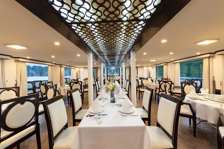 Overnight Amanda Cruise: Luxury 2-Day Ha Long Bay Itinerary photo 2