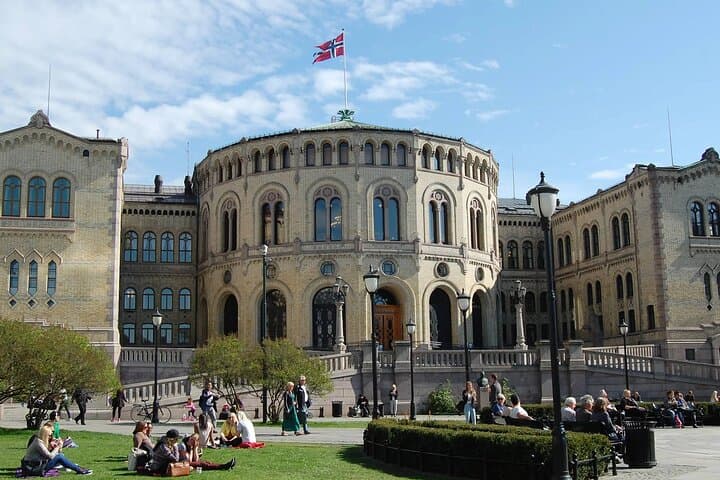 Solve the Murder by Stortinget: Oslo Self-Guided Mystery Walk (Norwegian)