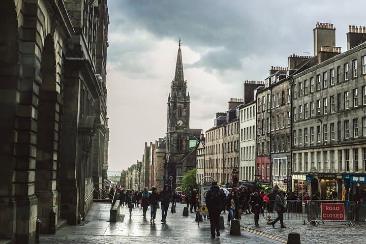 Solve a Murder on the Royal Mile: Self-Guided Edinburgh Mystery Tour