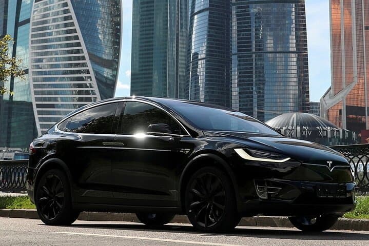 Electric Arrival: Private Tesla X Transfer from Las Vegas Airport to the Strip