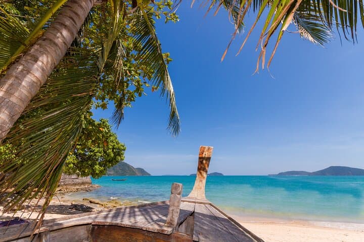 Phuket Private Photo Shoot — Professional Photographer & Location Sessions