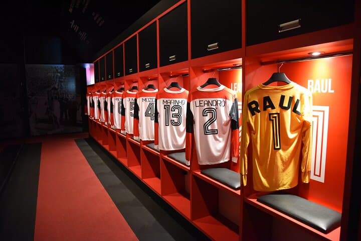 Behind the Goals: Maracanã Stadium & Flamengo Tour Guide photo 3