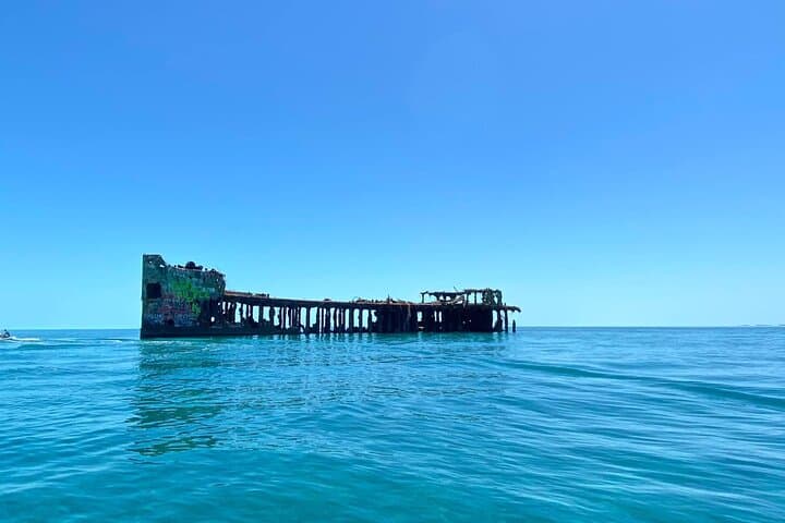 Bimini Honeymoon Harbour & Sapona Snorkel Day Cruise photo 3