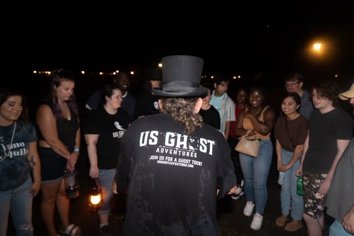 Houston Hollow Heart Hauntings: Nighttime Haunted Walking Tour of Downtown Houston photo 2