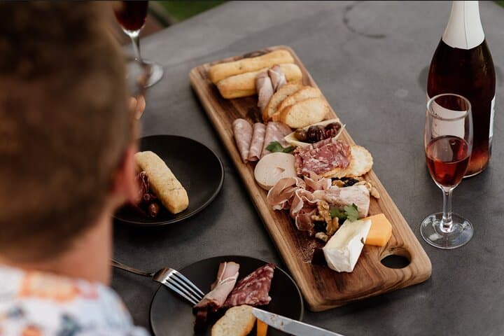 Tamborine Mountain Hop-On Hop-Off: Gallery Walk, Rainforest Trails & Distillery Tastings photo 4