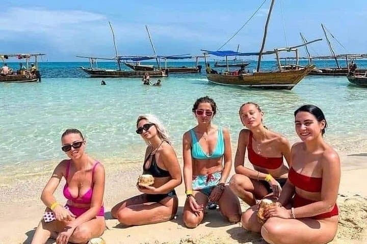Taste of Zanzibar: Prison Island, Snorkel Sandbank & Dhow Lunch photo 3