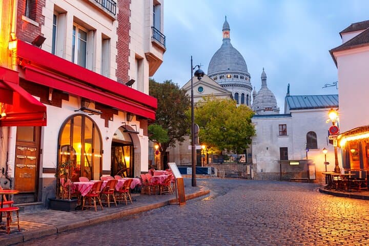 Paris Self-Guided Scavenger Hunt — Highlights Walking Tour & City Riddle Trail photo 4