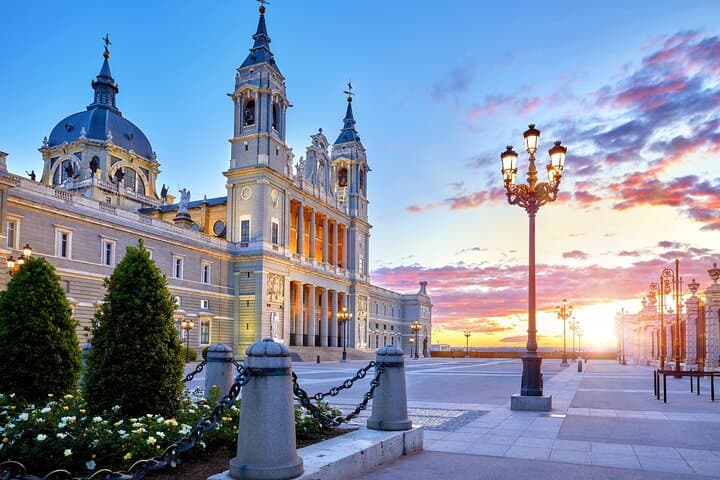 Solve Madrid: Self-Guided Scavenger Hunt Through the City's Highlights