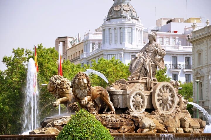 Solve Madrid: Self-Guided Scavenger Hunt Through the City's Highlights photo 4