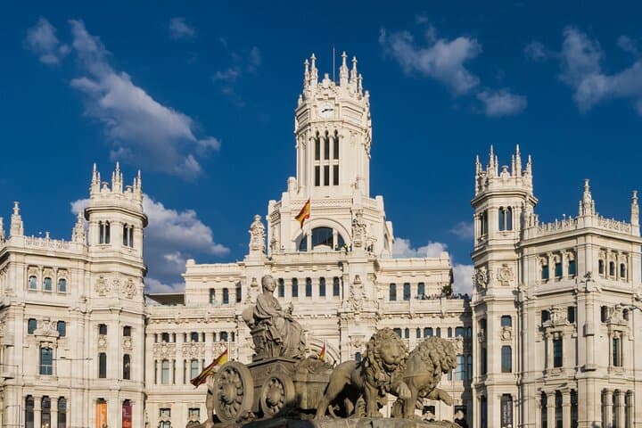 Solve Madrid: Self-Guided Scavenger Hunt Through the City's Highlights photo 3