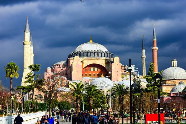 Istanbul Scavenger Hunt: Self-Guided Highlights Walking Tour of Sultanahmet photo 6