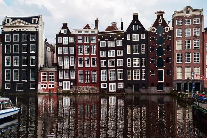 Amsterdam Scavenger Hunt: Self-Guided Audio Walking Tour of 10+ Highlights photo 2