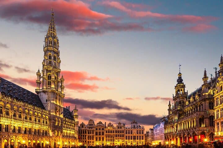 Brussels Scavenger Hunt: Self-Guided Audio Walking Tour of Grand Place & Royal District photo 6