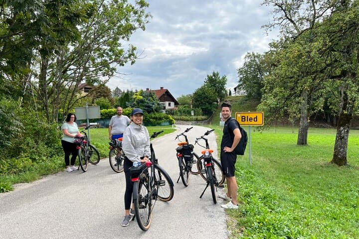 Bled eBike Tour: Electric Bike Loop Around Lake Bled & Village Sights photo 2