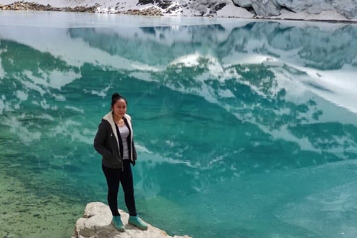 Charquini and Laguna Esmeralda Full-Day Trek from La Paz