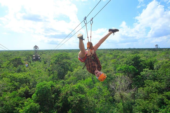 Extreme & Cultural Adventure in Tulum: Cenotes, Ziplines & Tulum Ruins Day Trip from Riviera Maya