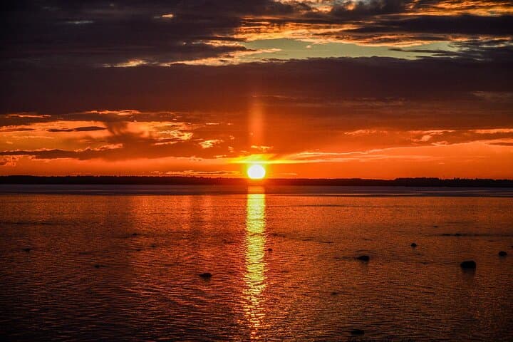 Midnight Sun Floating Experience on Forest Lake — Rovaniemi's 24-Hour Light photo 6