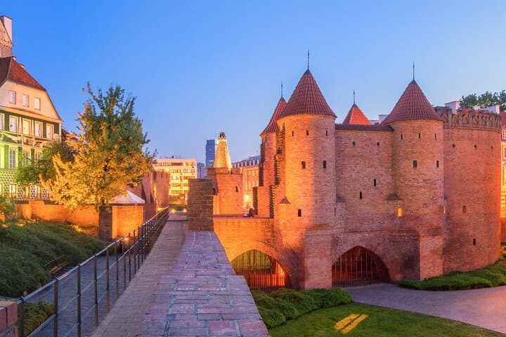 Warsaw Scavenger Hunt: Self-Guided Old Town Walking Tour & City Highlights photo 5
