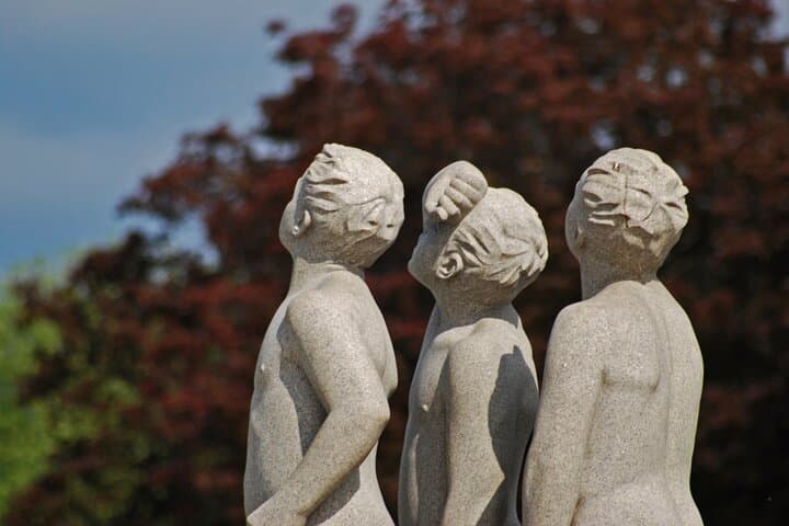 Oslo Scavenger Hunt: Self-Guided Walking Tour of City Highlights photo 2
