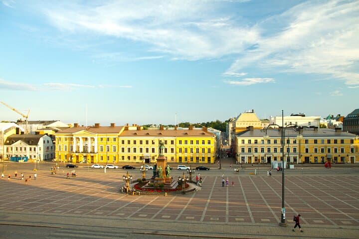 Helsinki Scavenger Hunt — Self-Guided Walking Tour of Cathedral, Market & Design District