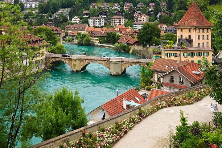 Bern Scavenger Hunt: Self-Guided Highlights Walking Tour photo 5