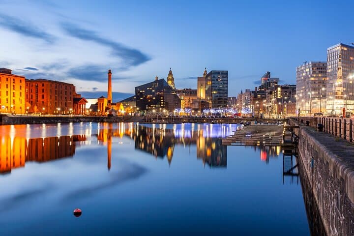 Liverpool Scavenger Hunt: Self-Guided Walking Tour of City Highlights photo 3