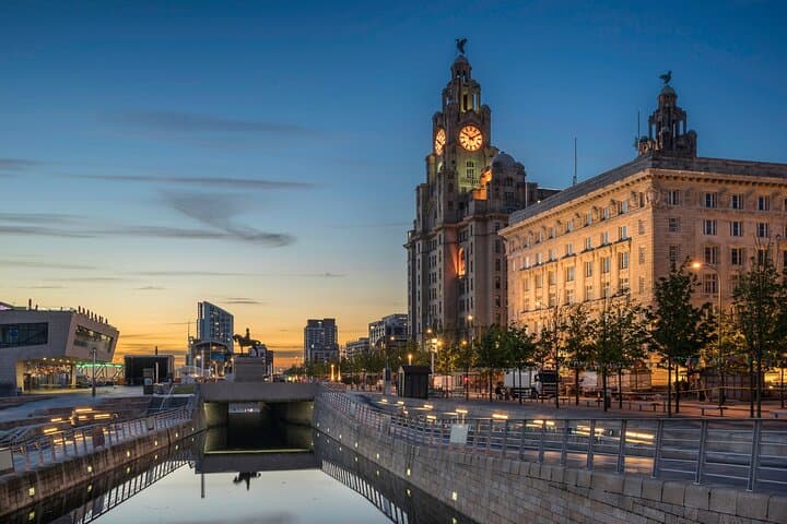 Liverpool Scavenger Hunt: Self-Guided Walking Tour of City Highlights photo 2