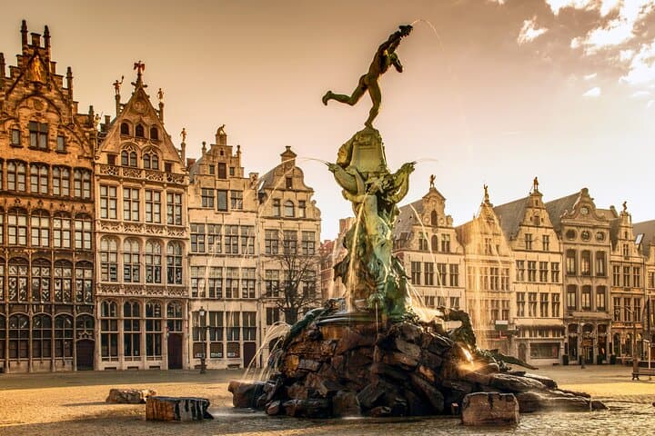Explore Antwerp: Self-Guided Scavenger Hunt & Audio Walking Tour